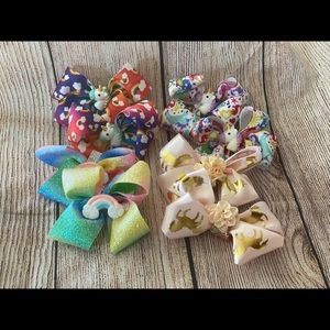 Piggie Handmade Bow.